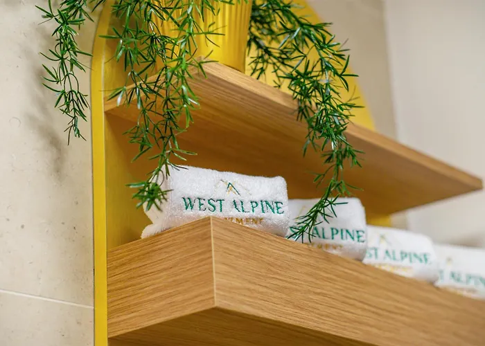 Apartma West Alpine In&out *