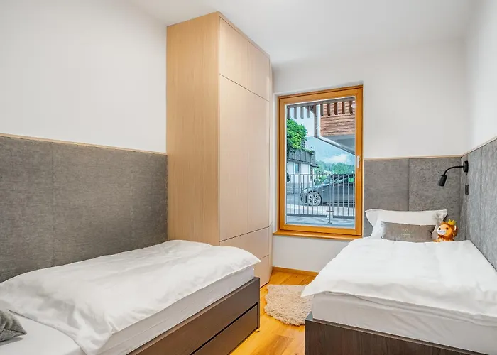 West Alpine In&out Apartmán *